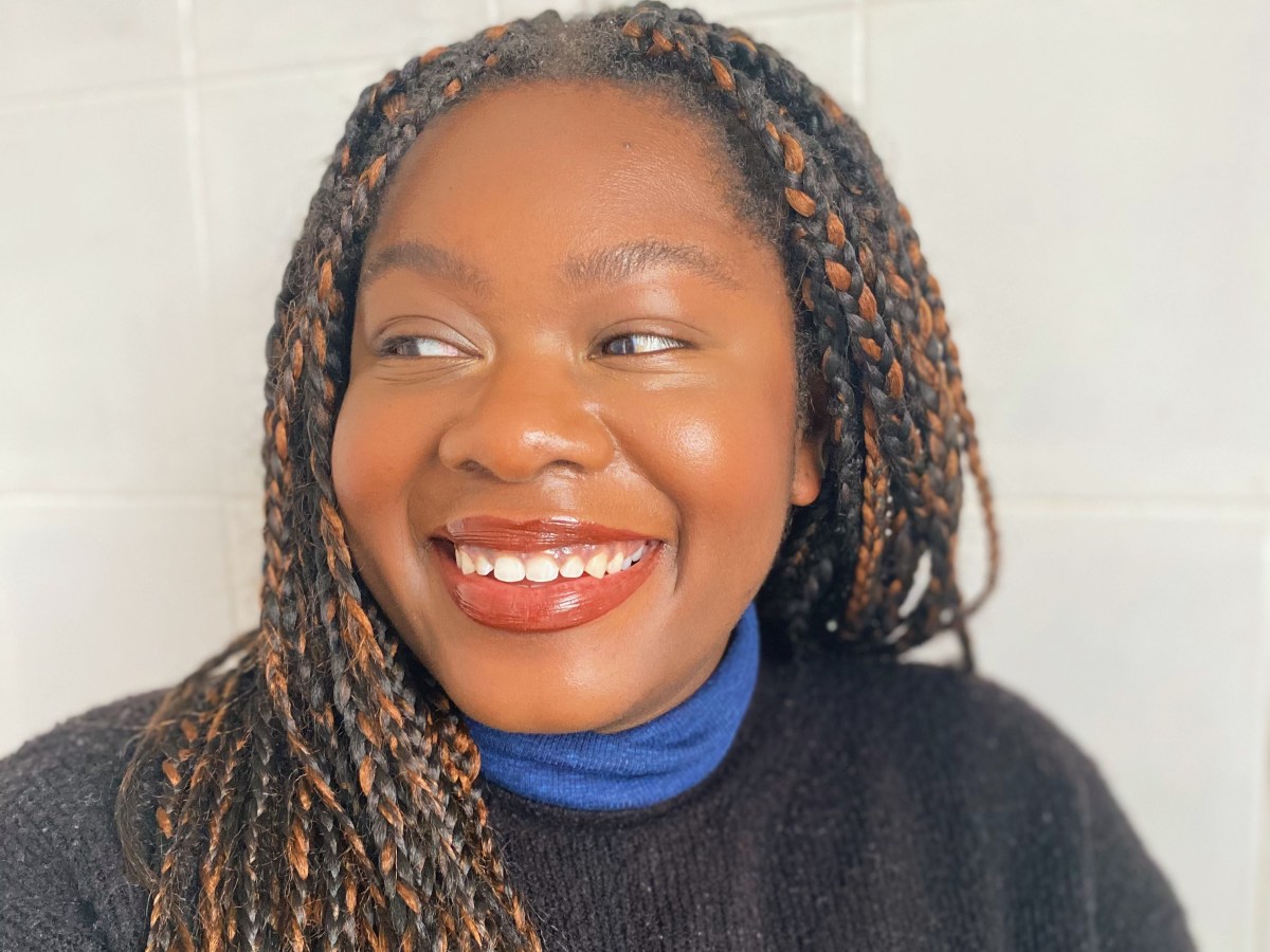 10 mins or less: Glowy base and statement brown lip in 6&nbsp;minutes